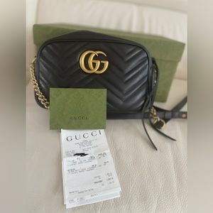 Authentic Gucci Marmont small Shoulder bag, full set 💕